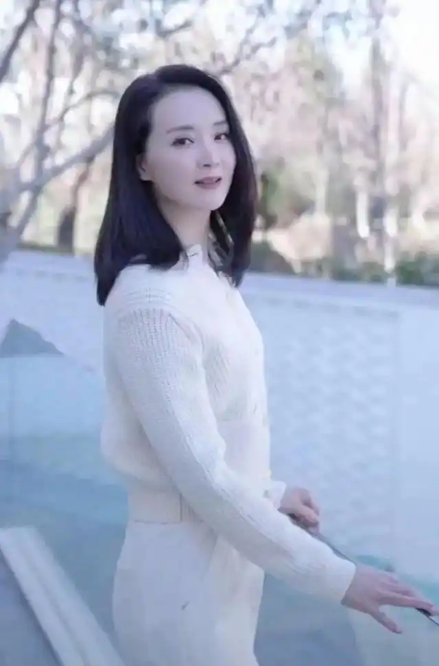 豪门梦碎王艳重生？揭秘隐情！