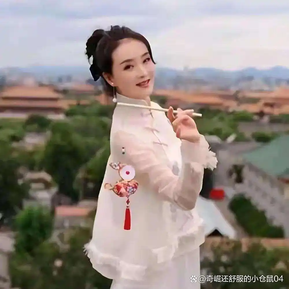 “从豪门风光到接连受挫，王艳老公的真相出人意料”