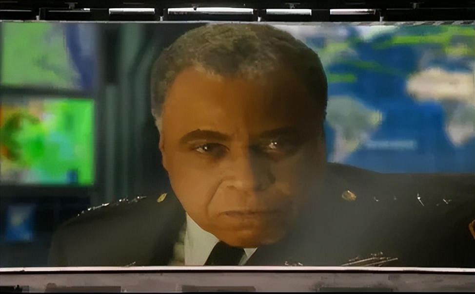 想坚持做RTS游戏，还是得稳住老玩家？