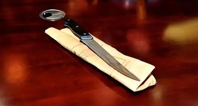 大学生药家鑫被判死刑，想捐出眼角膜，父亲拒绝：你把罪恶都带走