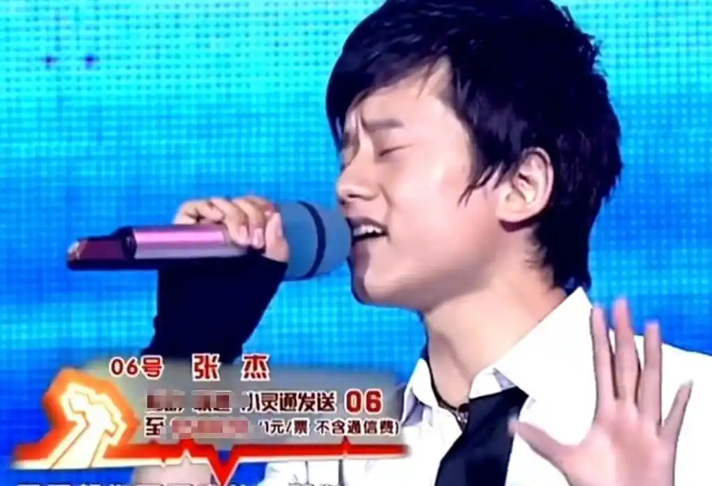 离婚传闻不足一年，张杰盛大宣布喜讯，揭开姐弟恋的“遮羞面纱”