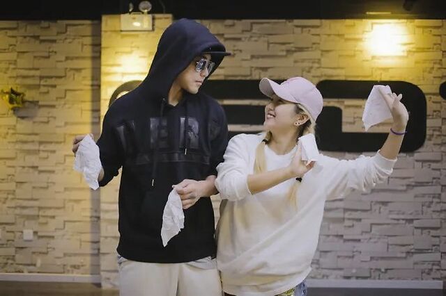 这位叫苏醒的“十八线男星”，这几年活得也太精彩了