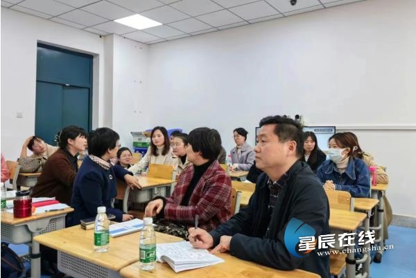 以赛促研 推进开福区小学英语教学质量不断提升