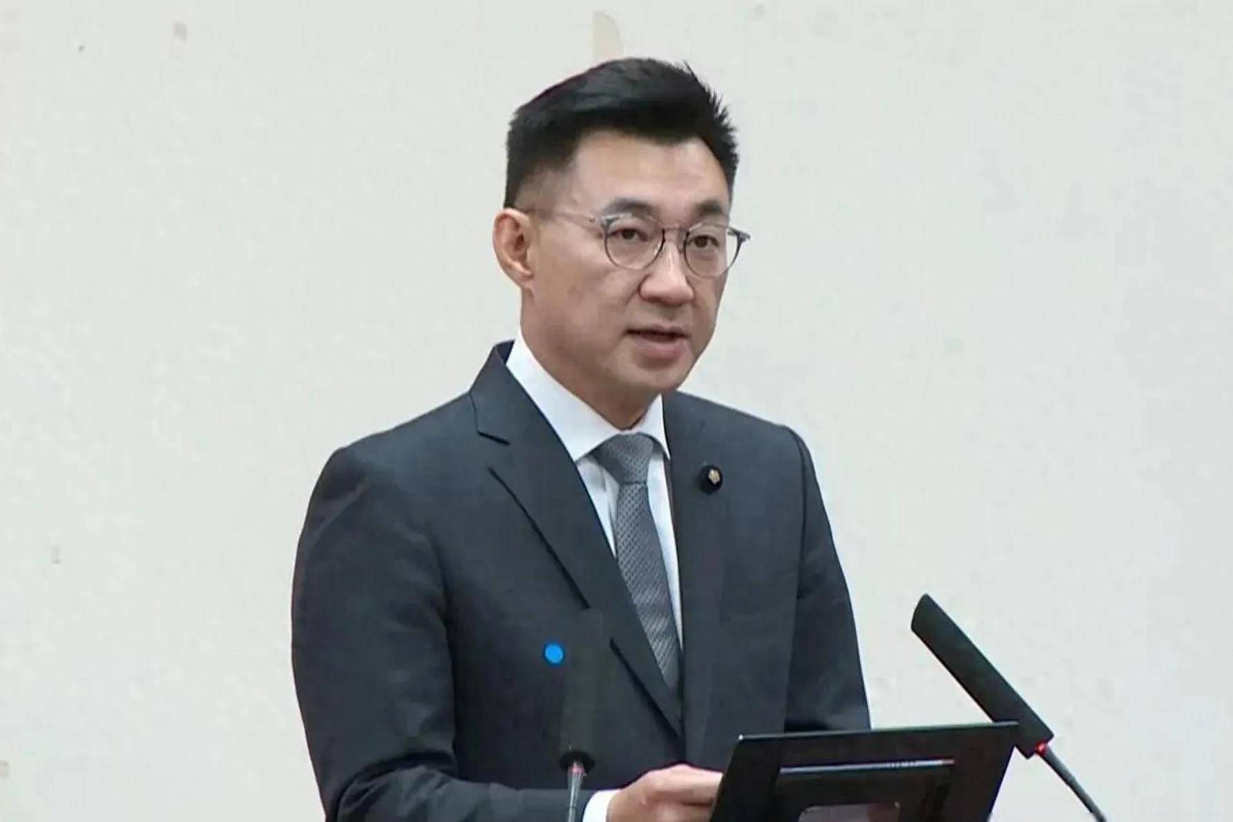 台湾最新民调出炉，蒋万安碾压，江启臣大胜，侯友宜已成2026变数