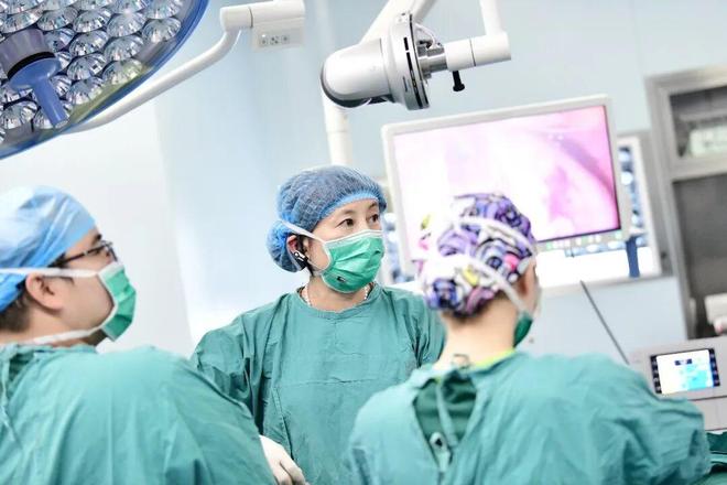 名医孙静：以微创之术，筑生殖外科新章