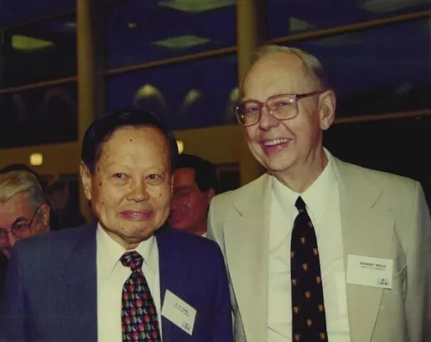 杨振宁先生自称当年没看懂“千里共同途”，实在是过谦了