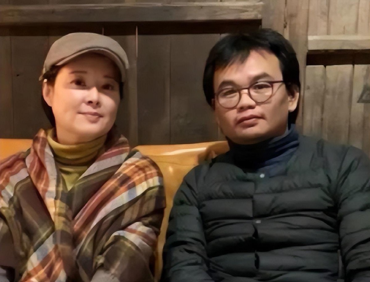 “不爱惜羽毛”的袁立，终为她的“口无遮拦”付出了代价