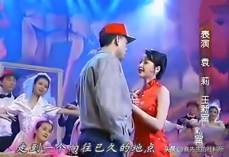 炮轰节目组，爆料明星黑料，口无遮拦的袁立是耿直还是“疯”？