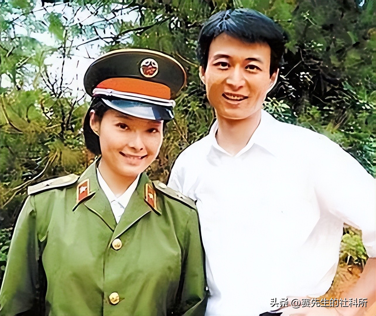 炮轰节目组，爆料明星黑料，口无遮拦的袁立是耿直还是“疯”？