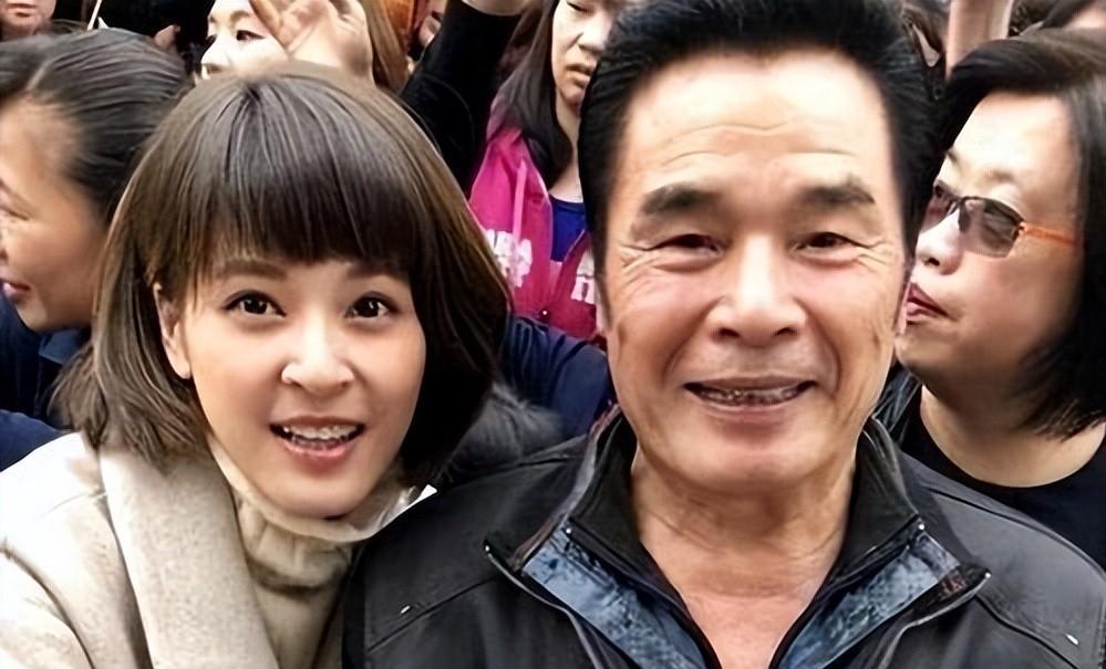 老戏骨雷洪：6个老婆同住一屋，每人每月7万零花钱，71岁娶第七房