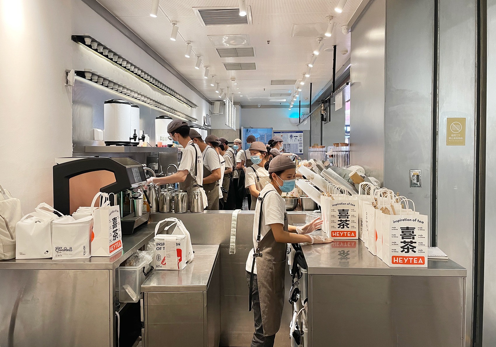 2022新茶饮江湖三问：喜茶们何时上市？奈雪如何盈利？茶颜怎么出走长沙？