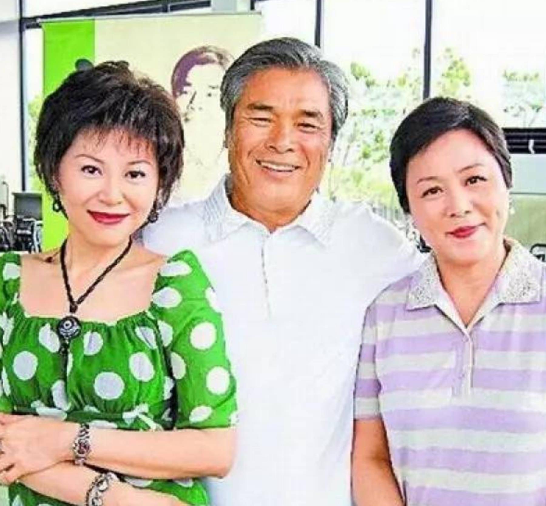 雷洪：曾坐拥6妻每人一月7万生活费，破产后全跑路，71岁再娶娇妻