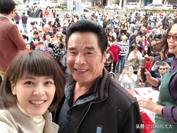 “现实版韦小宝”雷洪：二妻五妾，71岁时娶小20岁红颜知己做七房