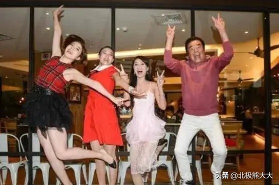 “现实版韦小宝”雷洪：二妻五妾，71岁时娶小20岁红颜知己做七房