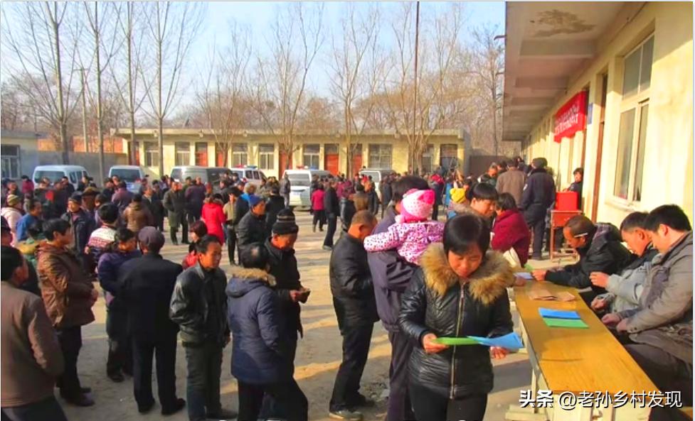 无心插柳柳成荫：女大学生“意外”当选村官的故事