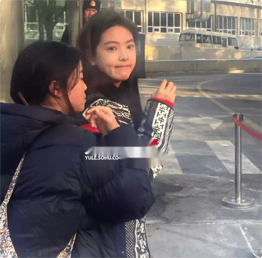 2024央视春晚进入彩排阶段，多位明星亮相，主持人该如何选择？