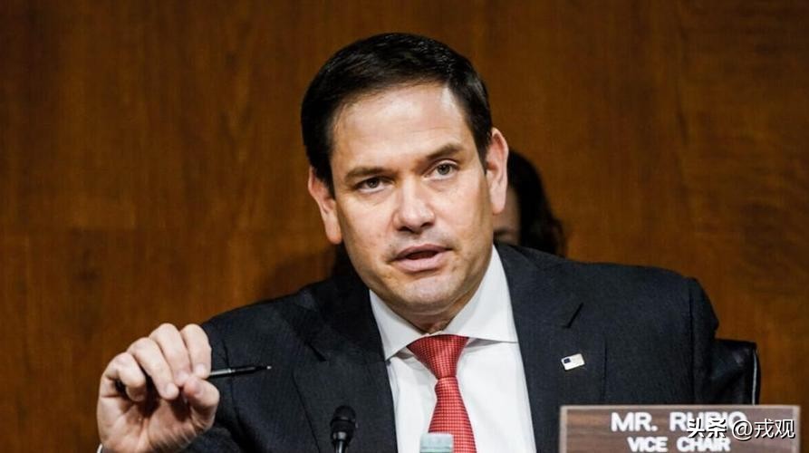 2026开局就搞事！AI颠覆生活，美欧为小岛掐架不留情面