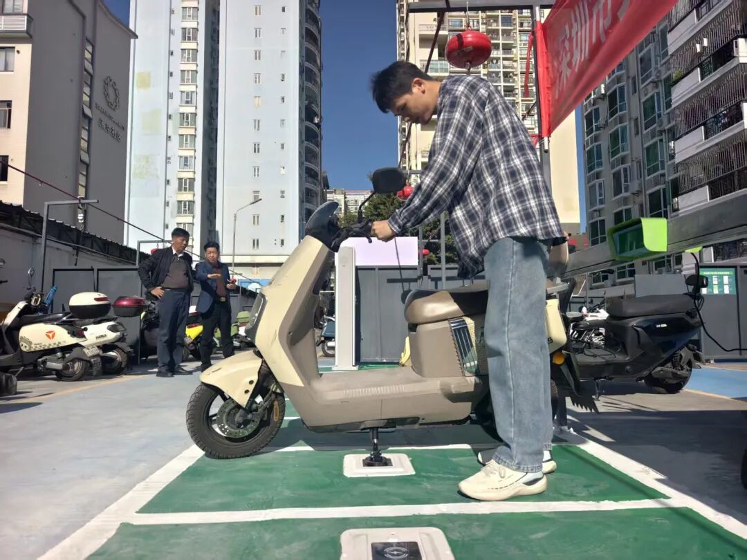 深圳早晨 | 资金断裂！深圳一公司人去楼空，上万元预付款没着落