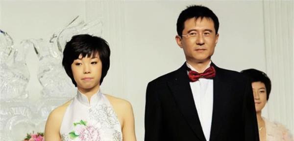 徐威独宠袁立12年却娶了张怡宁，袁立输在了哪里，如今现状如何