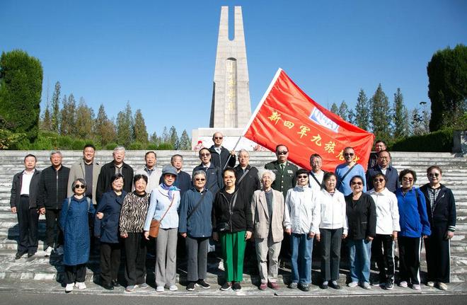 罗刚将军：庄严的承诺——祭奠朱家岗战斗的先烈们