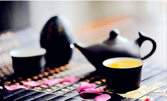 “命中带财，自有天相”：一个人的财运，要看这些天意