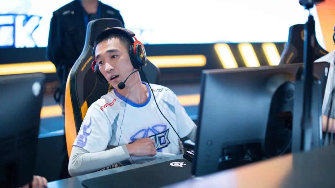 穿越火线职业电竞年终回顾:不断突破情绪阈值的一年