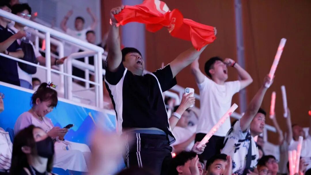 穿越火线职业电竞年终回顾:不断突破情绪阈值的一年