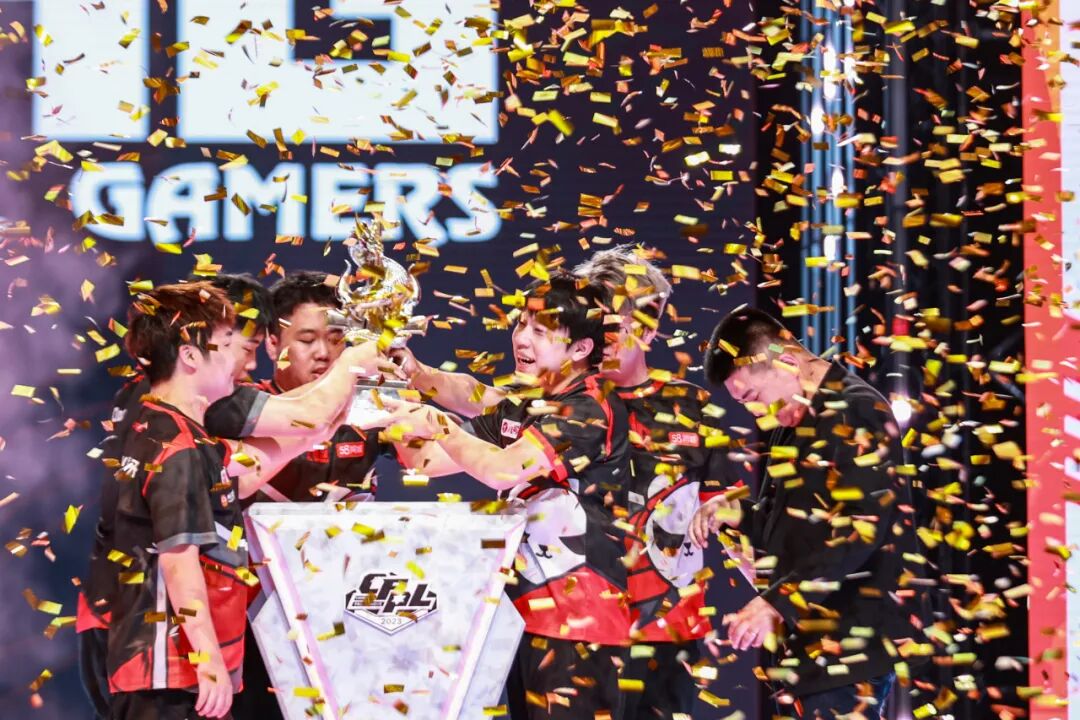 穿越火线职业电竞年终回顾:不断突破情绪阈值的一年