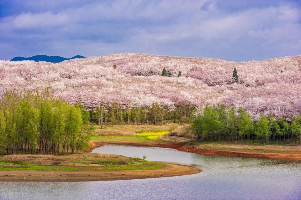 贵州旅游必去的15个景区，去过一半已经此生无憾，你去过了几个