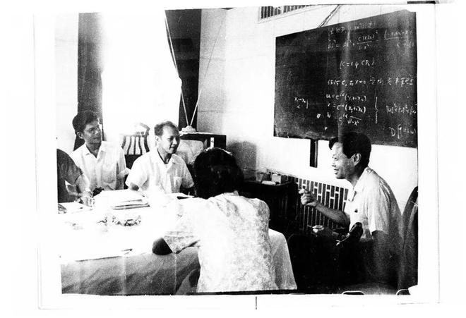 山高水长，杨振宁先生在复旦留下的那些珍贵瞬间