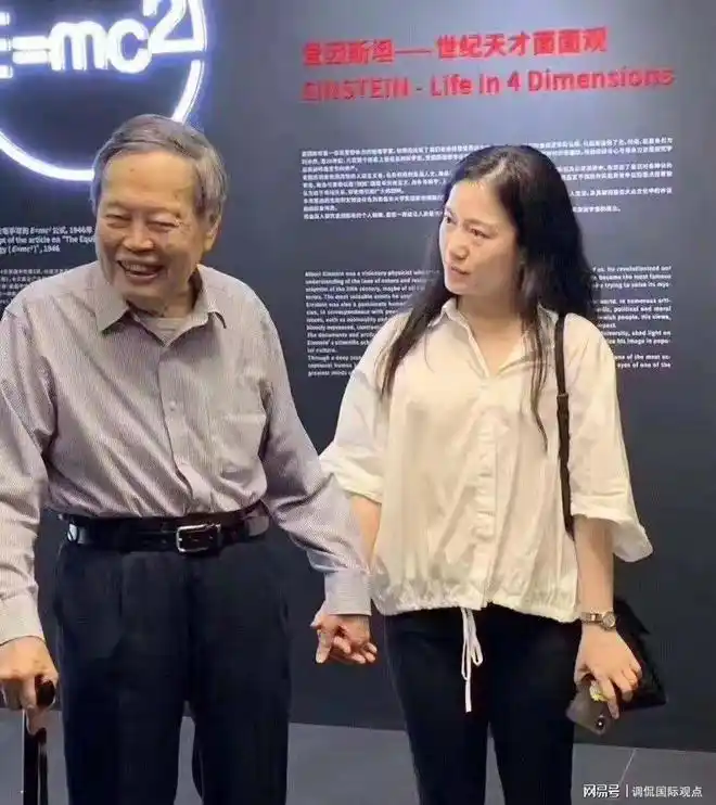 杨振宁：跨越世纪的科学魂与中国心