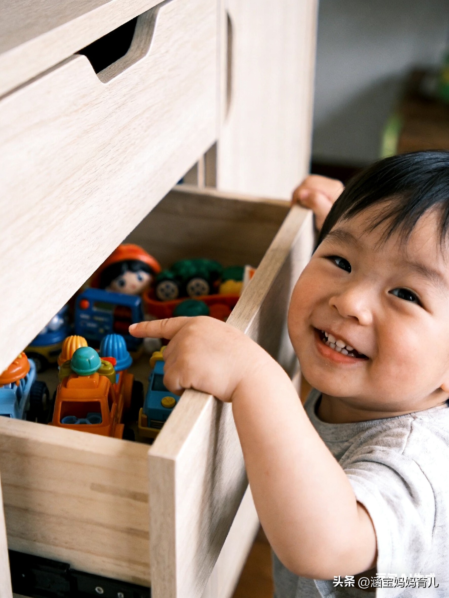 宝宝智商是“天生”的吗？这4个信号早已暗示，占一个就偷乐