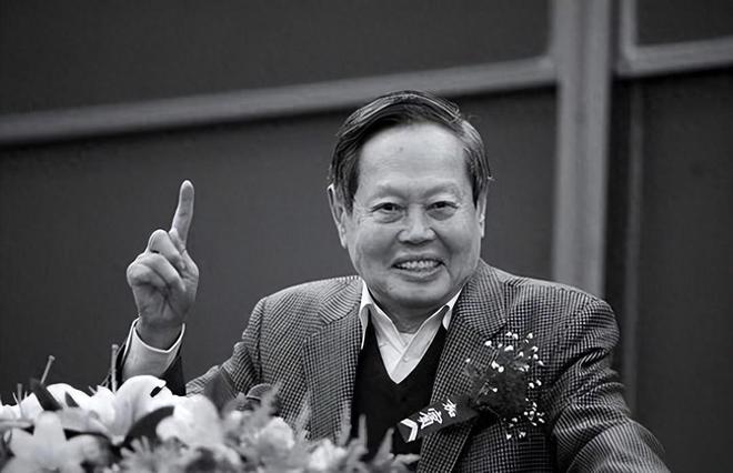 钱学森与杨振宁的差距在哪？很多人理解错了，答案在他们的归宿里