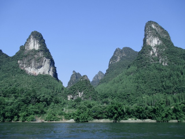 做人，要有底线和格局，别只会装温柔，有的底气才是真的厉害