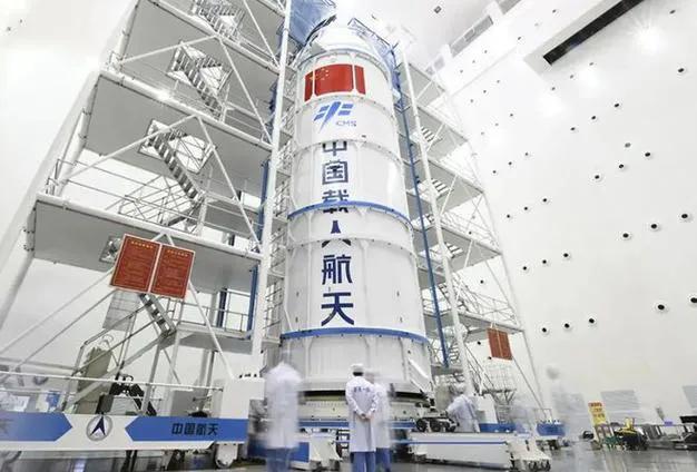 国际双标遭反噬！中国空间站用中文被群嘲？海外网友倒戈力挺真相