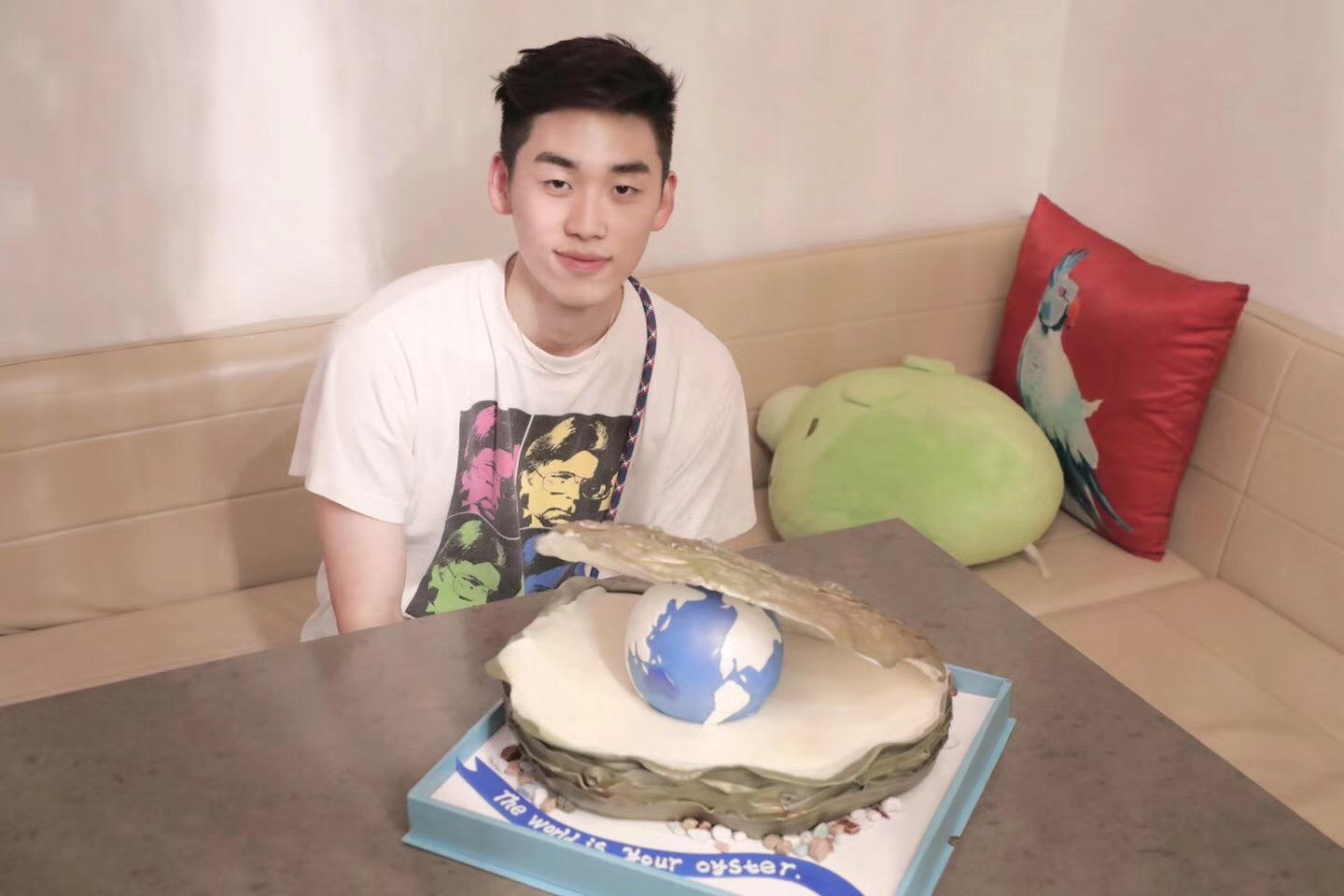 娱乐圈20位低调“富二代”继承家产就一辈子衣食无忧,鸟叔上榜