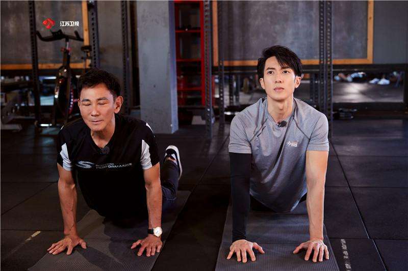 娱乐圈20位低调“富二代”继承家产就一辈子衣食无忧,鸟叔上榜