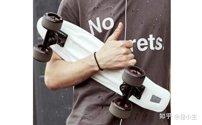 新手如何选购滑板？滑板哪个牌子好？千万别乱买便宜的玩具板！2024高性价比入门级专业滑板双翘长板推荐