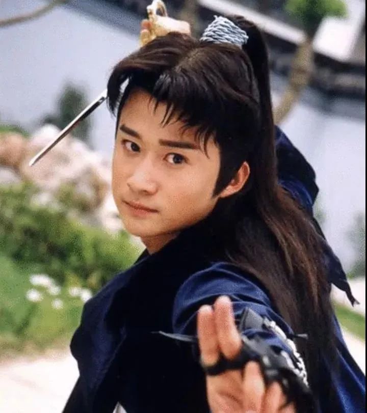 9年29部作品,被第七代导演点名“抢饭碗”,吴京的时代来了吗?