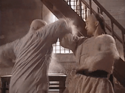 9年29部作品,被第七代导演点名“抢饭碗”,吴京的时代来了吗?