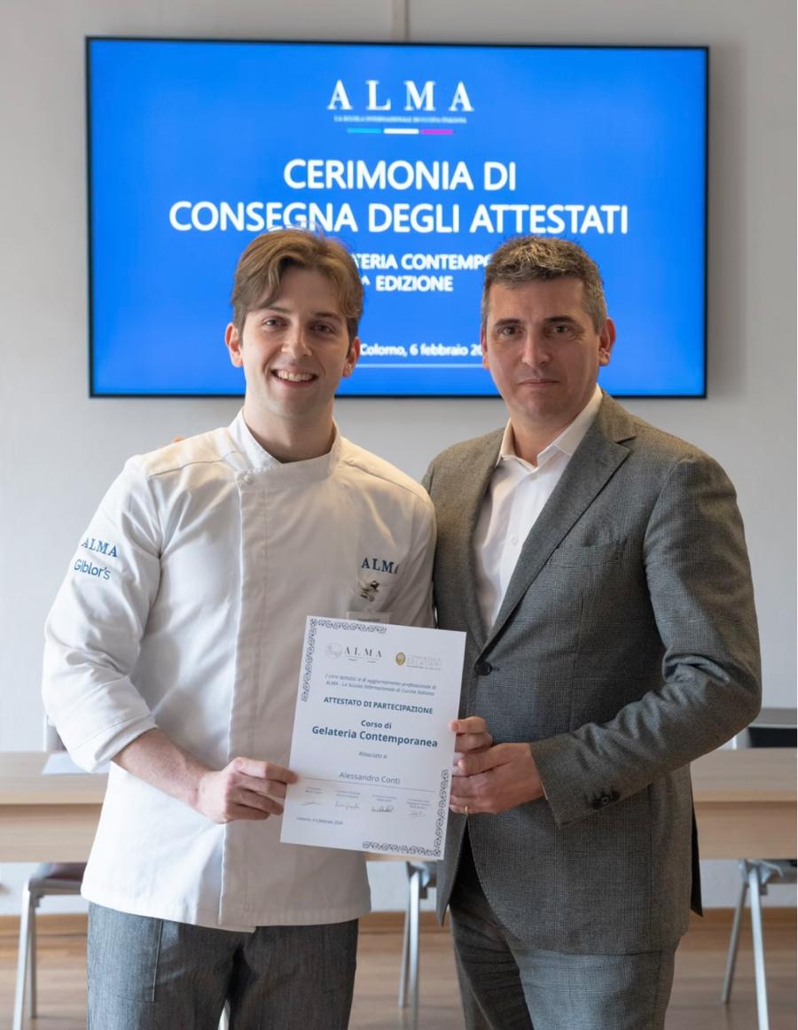 学同传的意大利小伙,为何在上海卖起了冰淇淋丨上海滩上洋掌柜