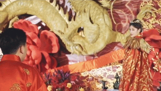 中式婚礼火遍全球!华丽梦幻有排面,国外网友:我也想整一个