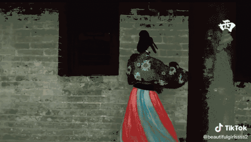 中式婚礼火遍全球!华丽梦幻有排面,国外网友:我也想整一个