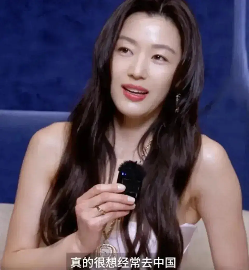 滤镜破碎！戏里辱华戏外捞金，林允儿全智贤人设崩塌付出代价