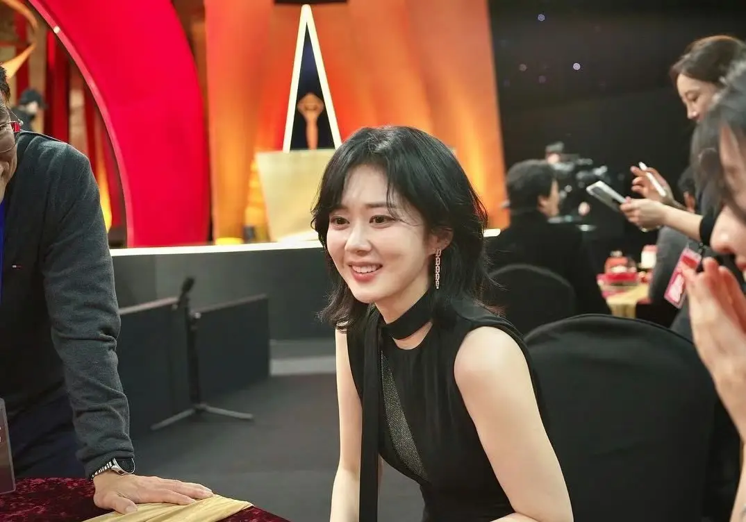 遭遇抵制的韩国艺人,圈钱,立场问题,言论争议…没一个无辜的