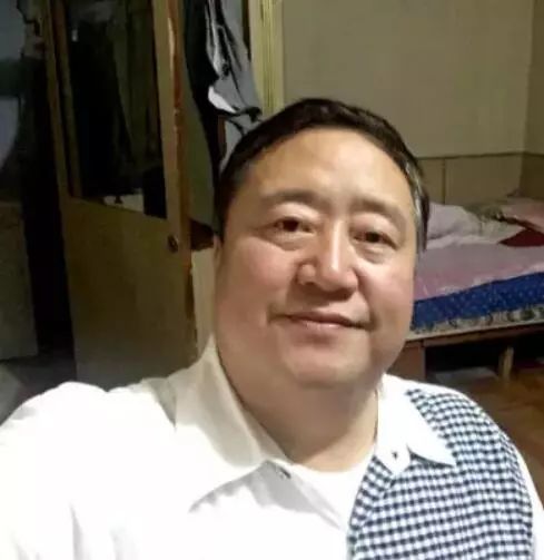 霸屏春晚19年的“笑脸哥”,为何今年没出现?他的来历竟如此简单!