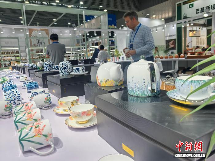 2025湖南(醴陵)国际陶瓷产业博览会开幕