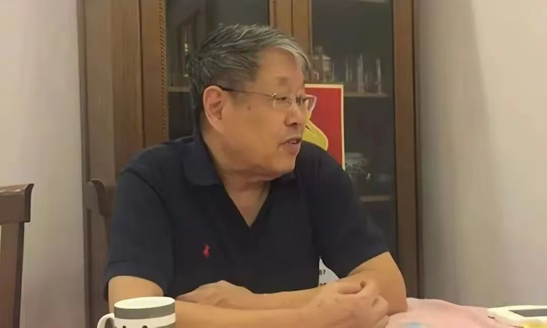 不查不知道,一查才发现,原来杨振宁的弟弟杨振汉也如此厉害
