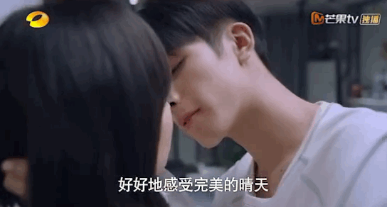 《下一站是幸福》:宋威龙好撩一男的,4集3场吻戏,姐弟恋本垒打