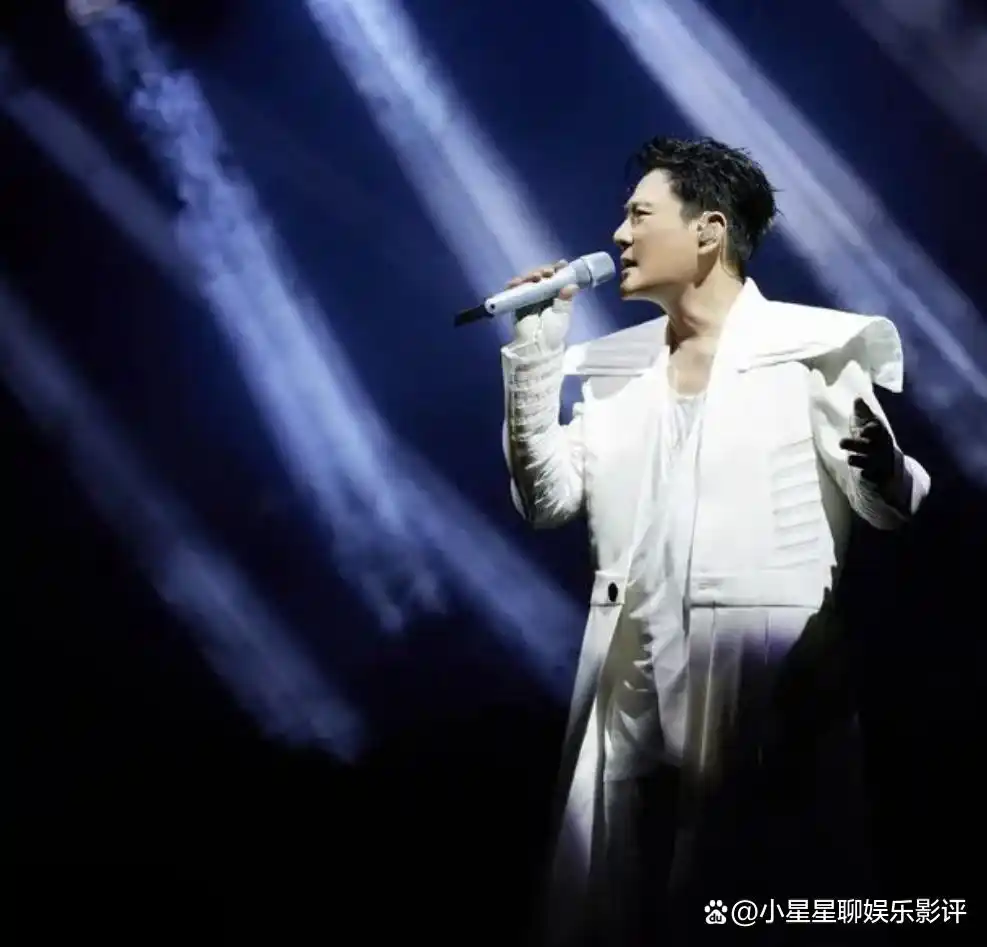 张信哲歌曲最火的十首歌，他的歌，为何总能戳中你的心？